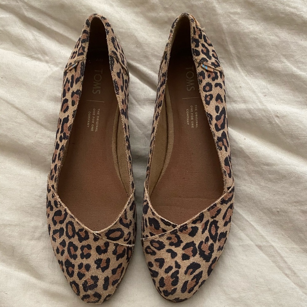 Toms Desert Tan Leopard Suede Julie Flats